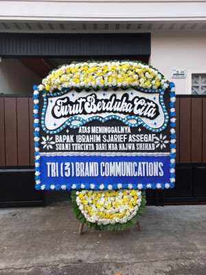 Papan Bunga Duka di Babulu